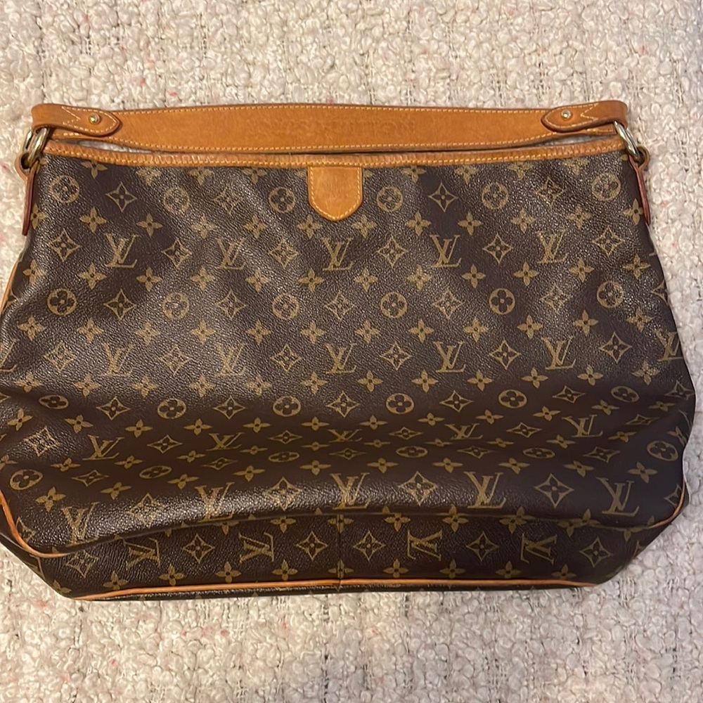 EUC Louis Vuitton Delightful